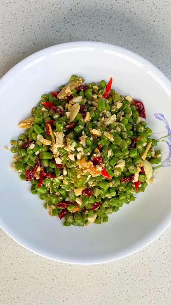 Salted Egg Long Beans, salty and spicy, perfect with porridge!